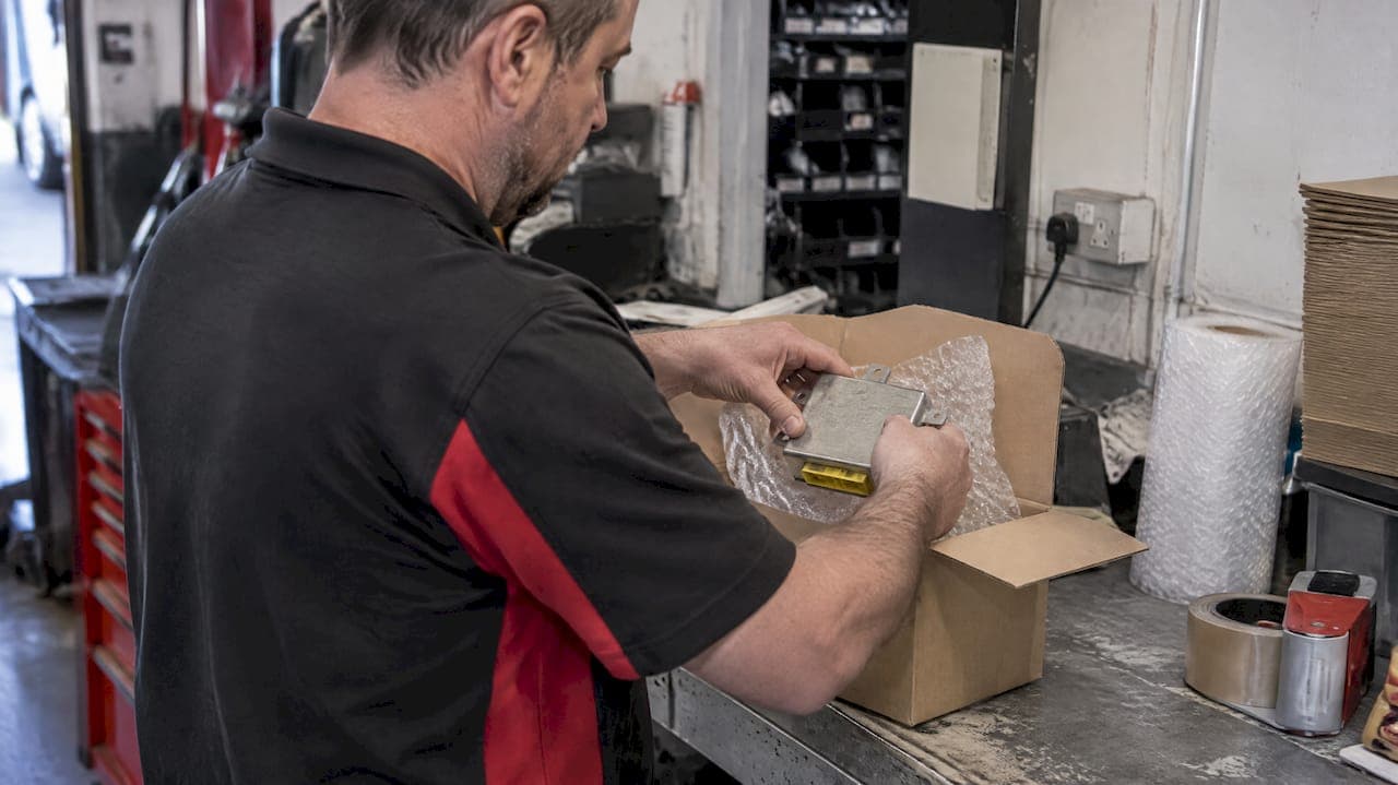 Citroën Relay Airbag Light: MOT Failure Risk and Postal Reset